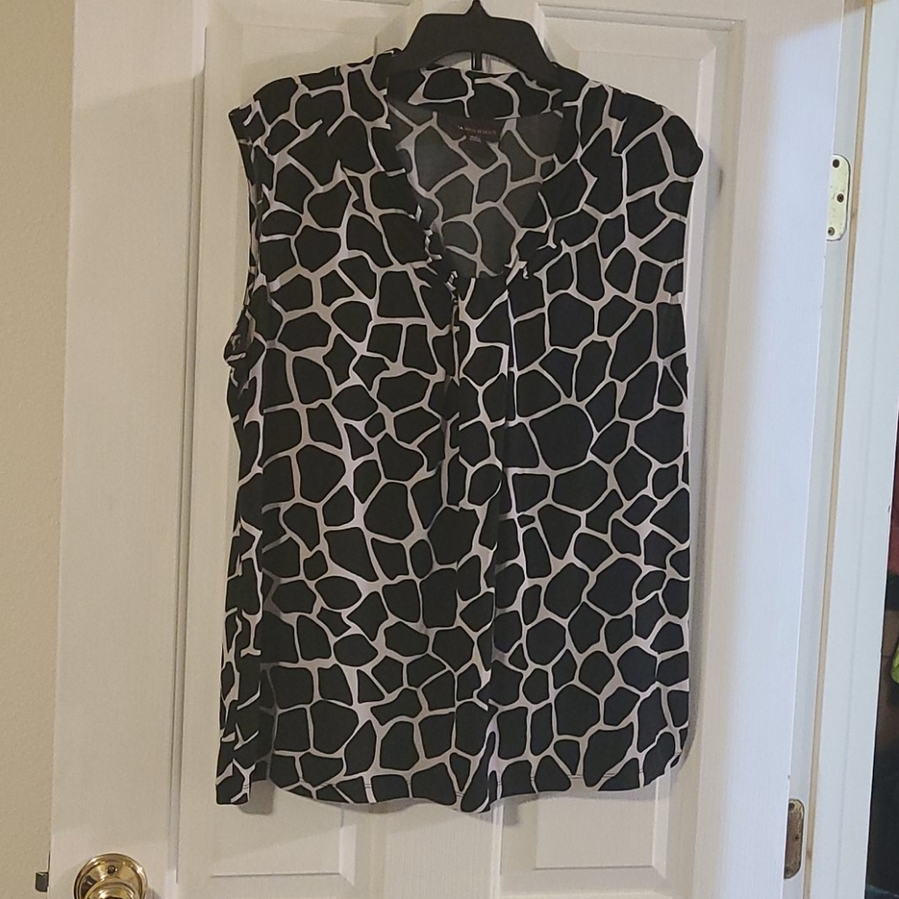 Dana Buchman career tank top